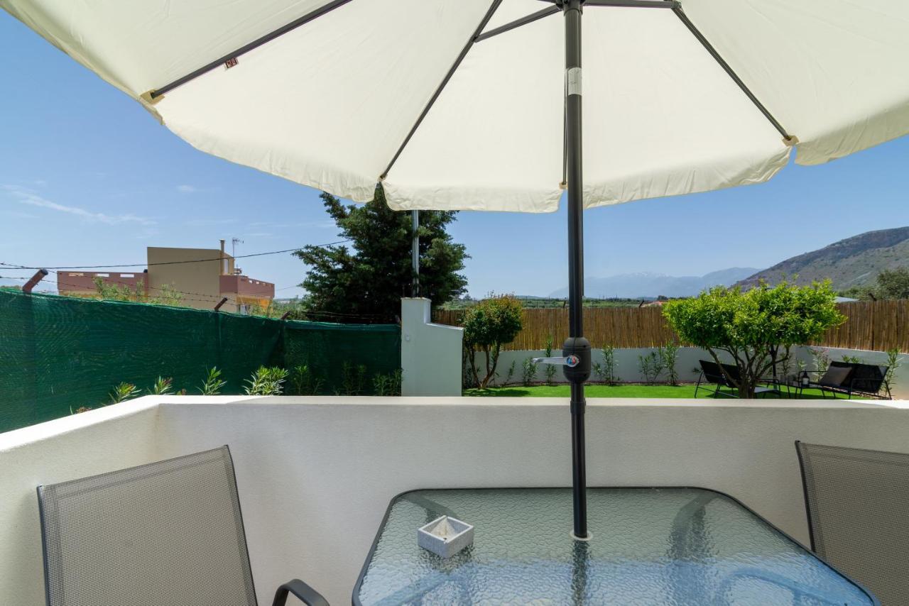 Modern House With Pool Near Beach Gazi Eksteriør bilde