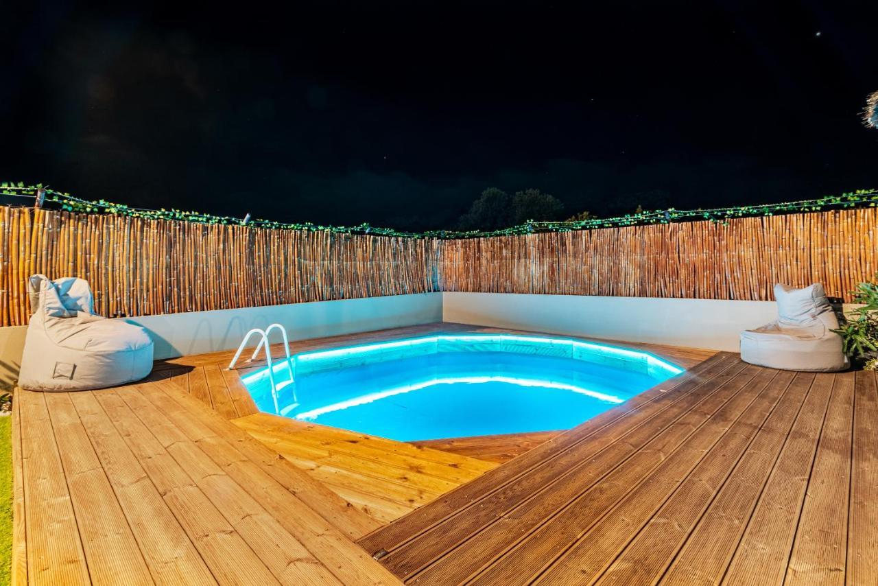 Modern House With Pool Near Beach Gazi Eksteriør bilde